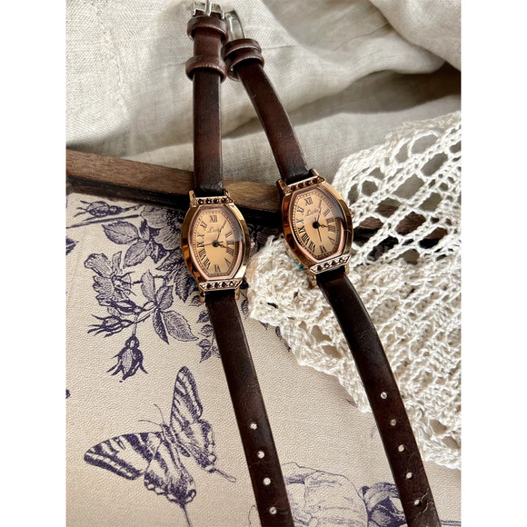 Bronze Tone French Vintage Style Unique Dainty Women’s Wrist Watch main image 5